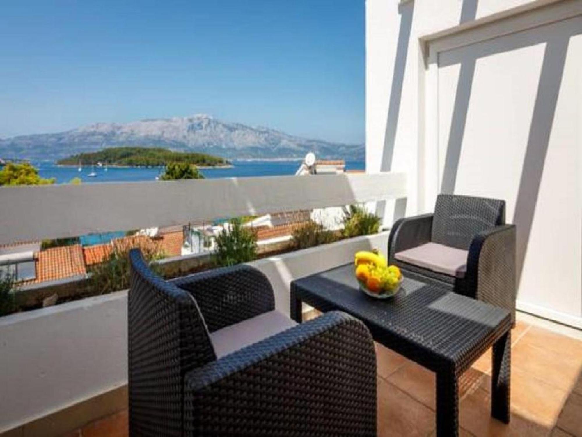 Lumbarda Resort Apartments Екстериор снимка