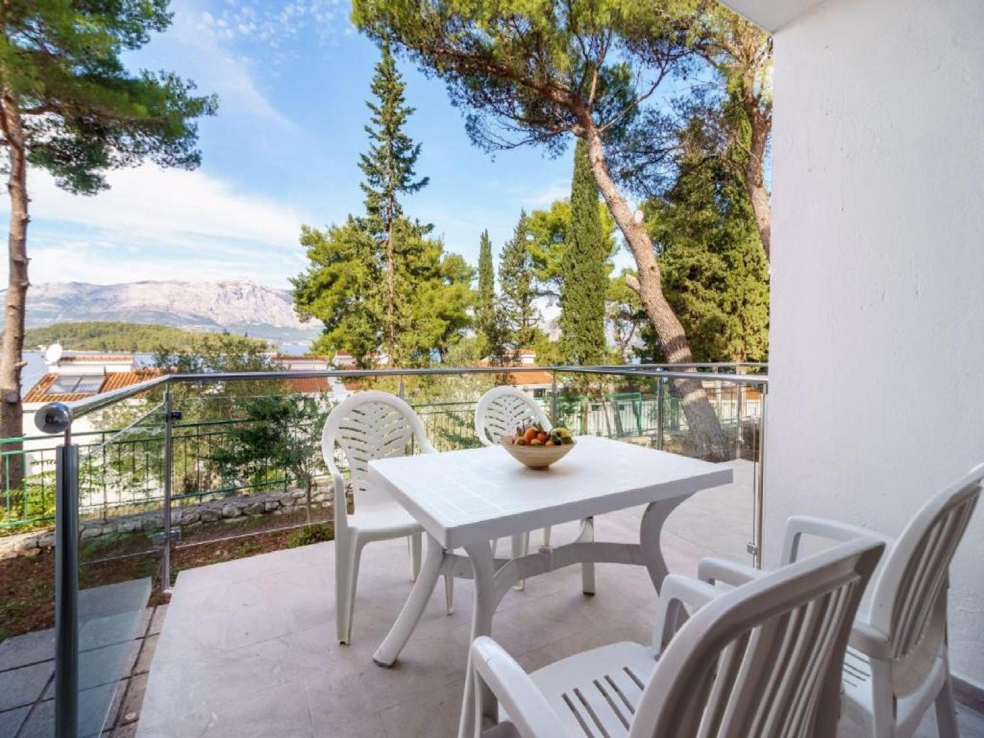Lumbarda Resort Apartments Стая снимка