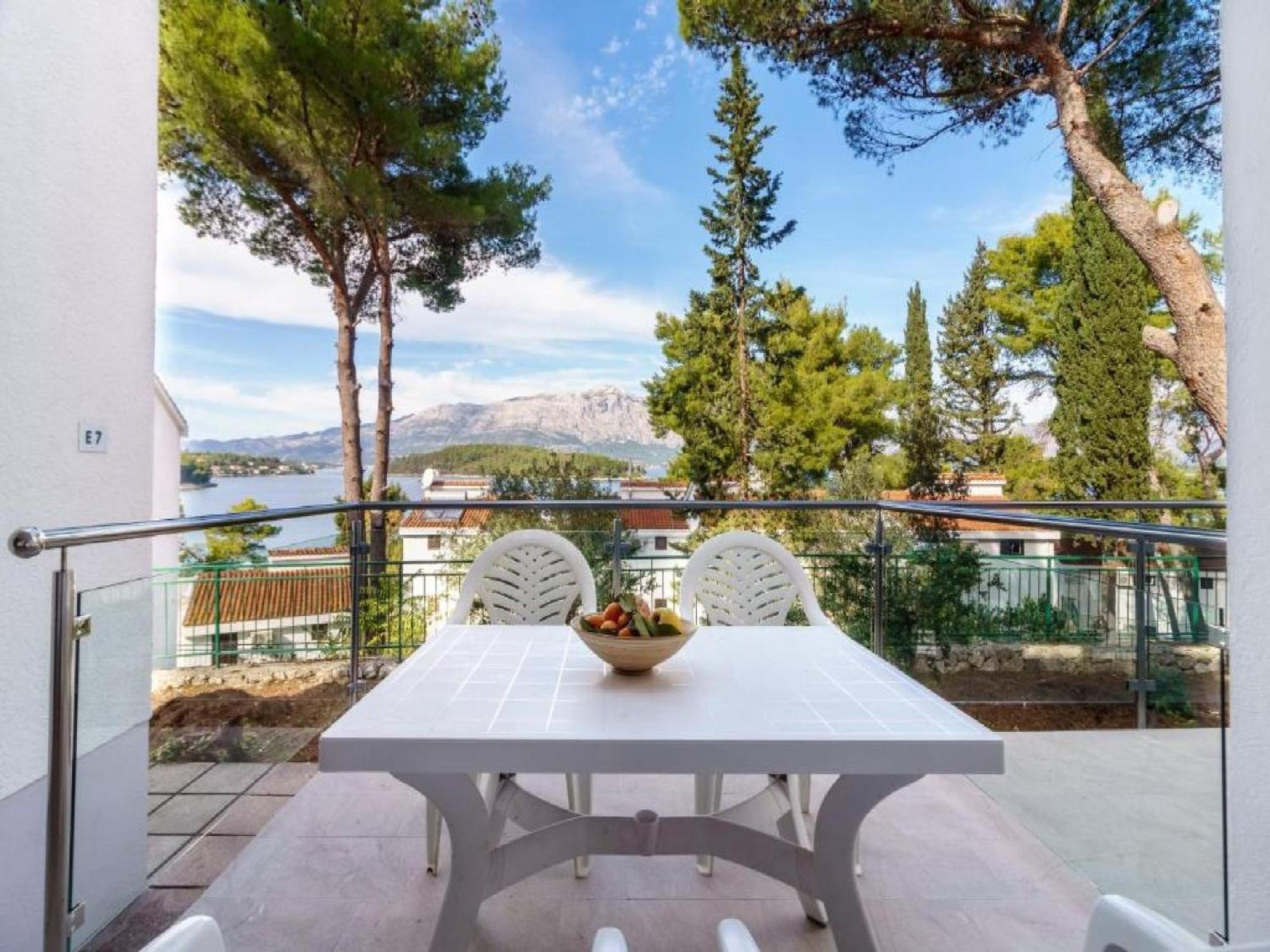 Lumbarda Resort Apartments Стая снимка